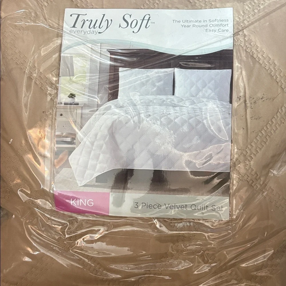 Tan Velvet Quilt Set with Textured Pattern three-piece set